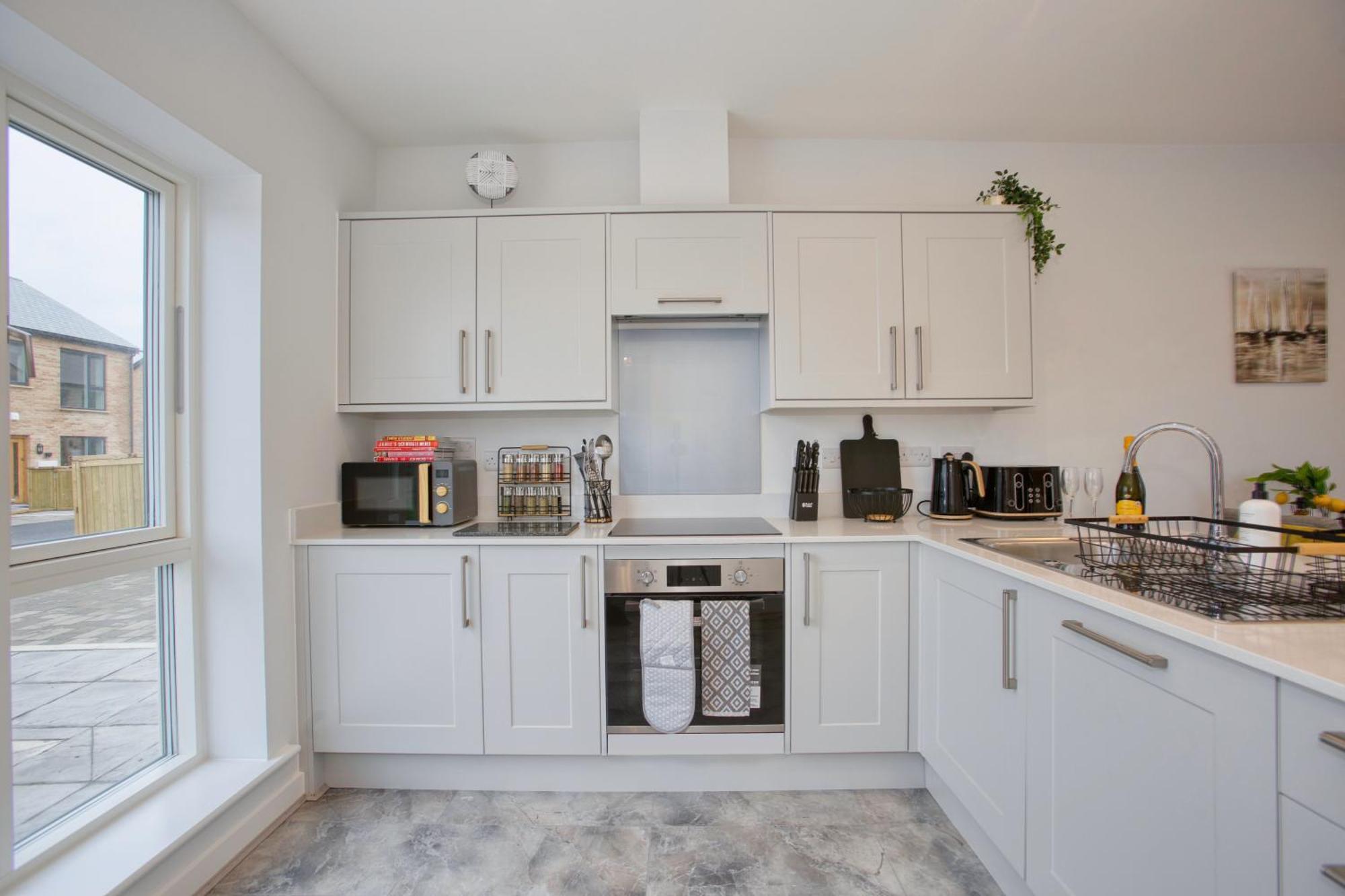 St Ives Bay - Immaculate Brand New 3Bed - Free Parking - Beach - Wifi เฮล ภายนอก รูปภาพ